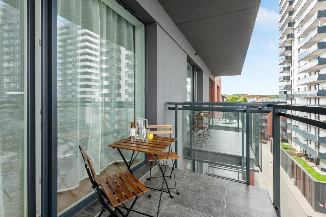 Apartament Walowa Stara Stocznia กดัญสก์ ภายนอก รูปภาพ